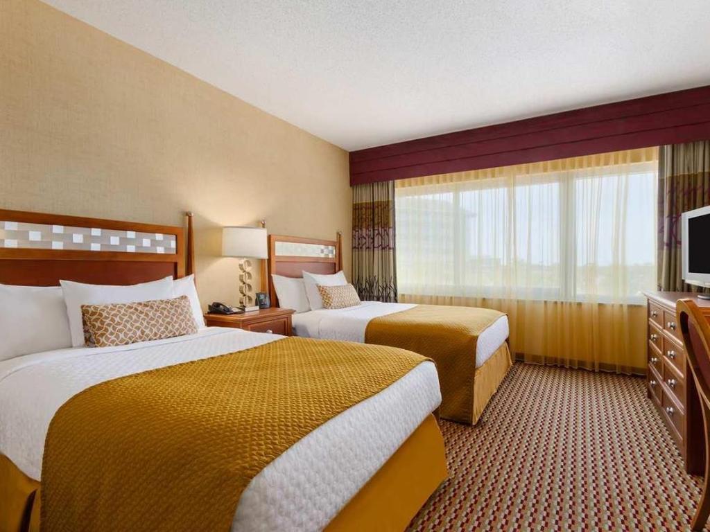 2 Rooms, Premium, Suite, 2 Double Beds, Corner