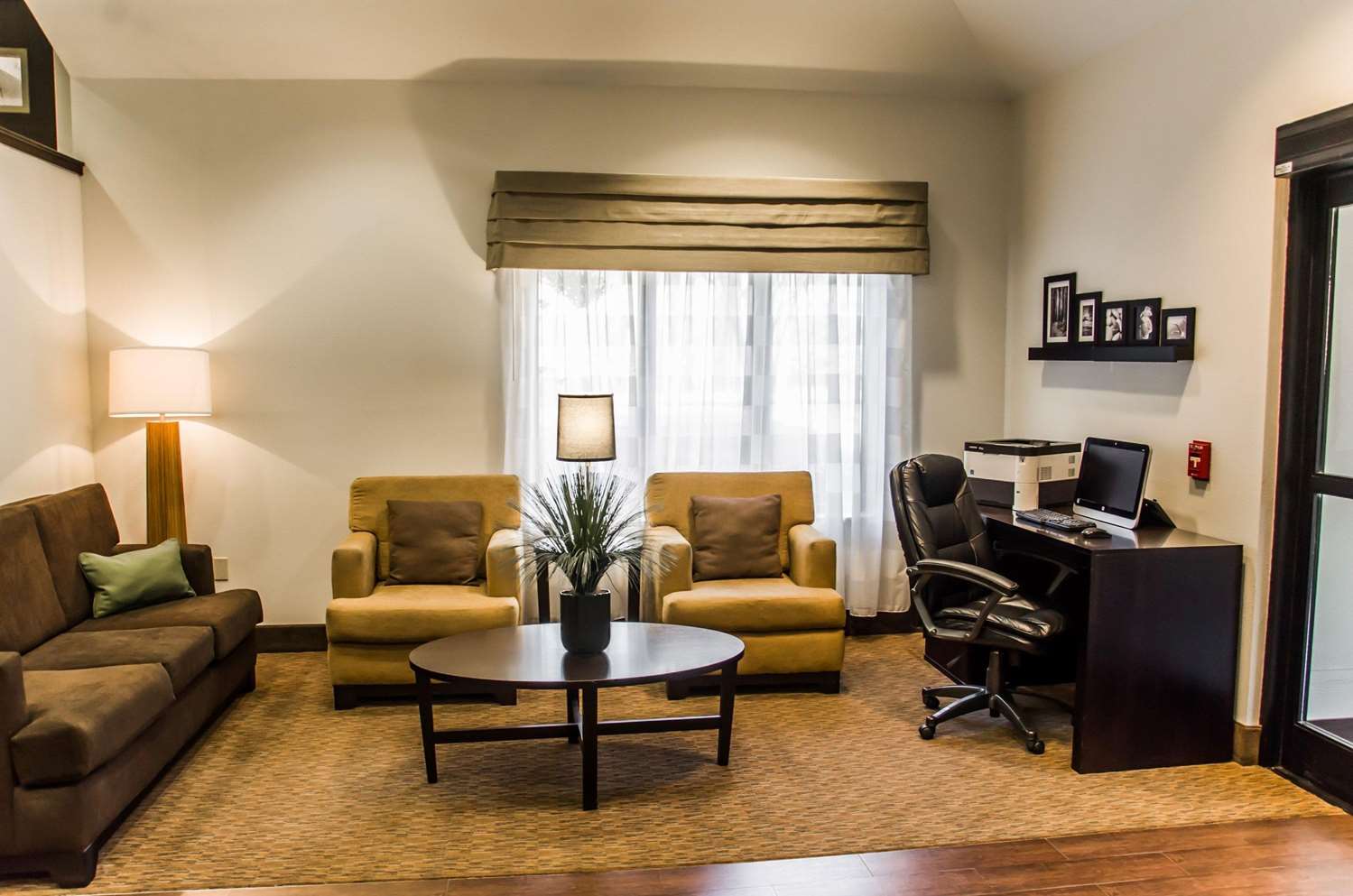 Sleep Inn Airport - Billy Graham Parkway 10/18