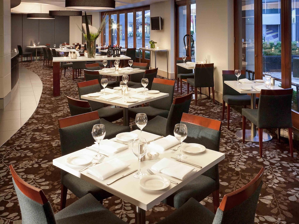 Quay West Suites Melbourne 58/81