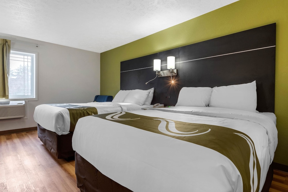 Quality Inn Coraopolis - Pittsburgh Airport 5/32