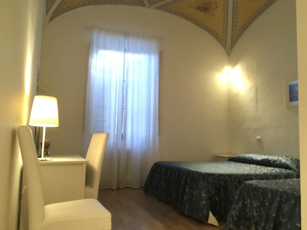 Relais La Corte Dei Cavalieri 24/50