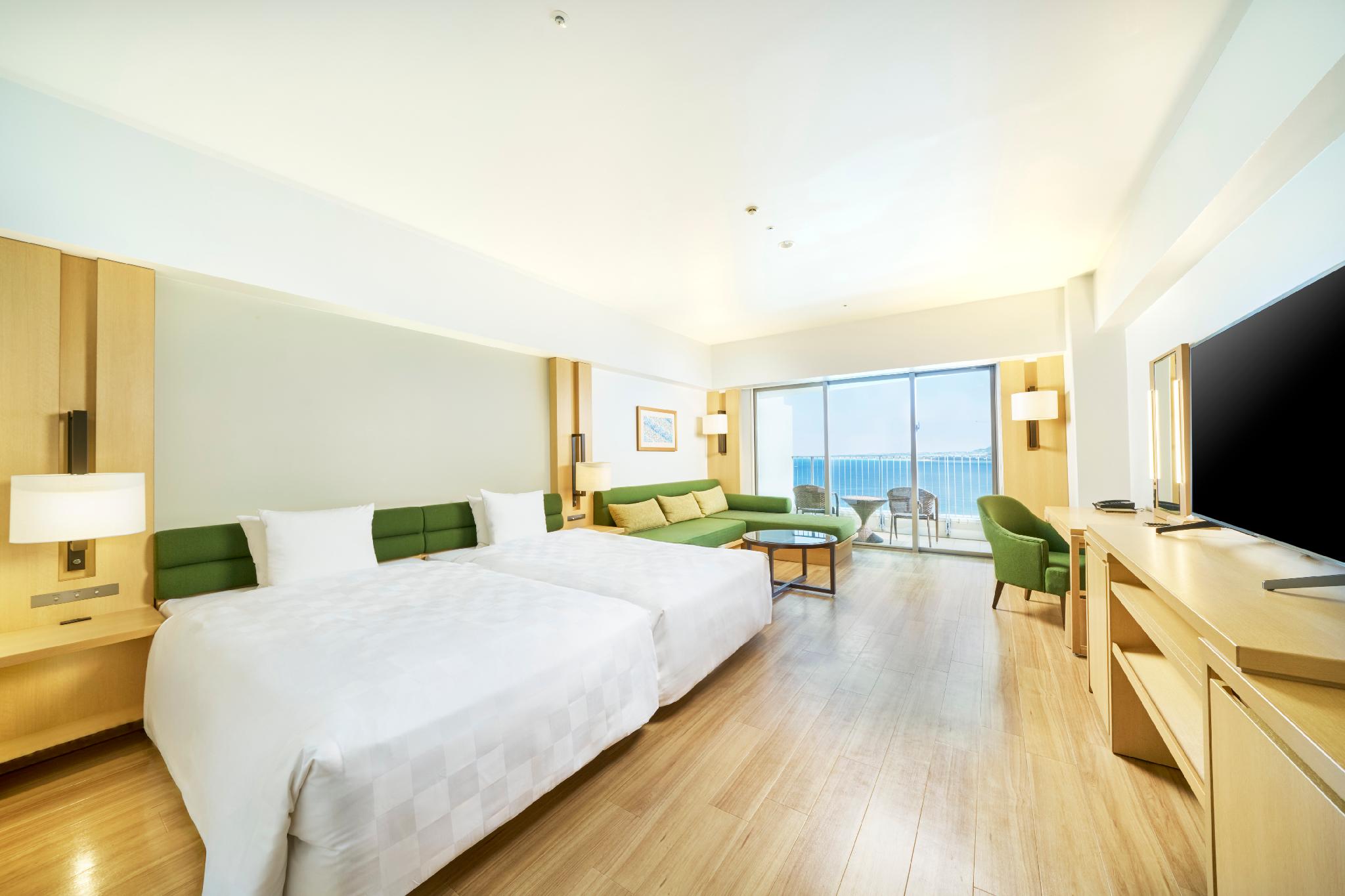 Ocean, Twin Beds