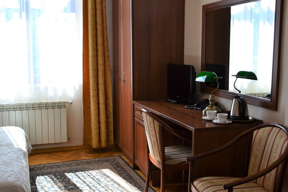 APARTHOTEL BASZTOWA 60/60