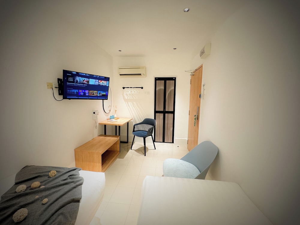 Apple 1 Hotel Queensbay 49/64