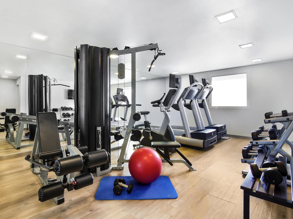 Ibis Styles Sharjah 41/68