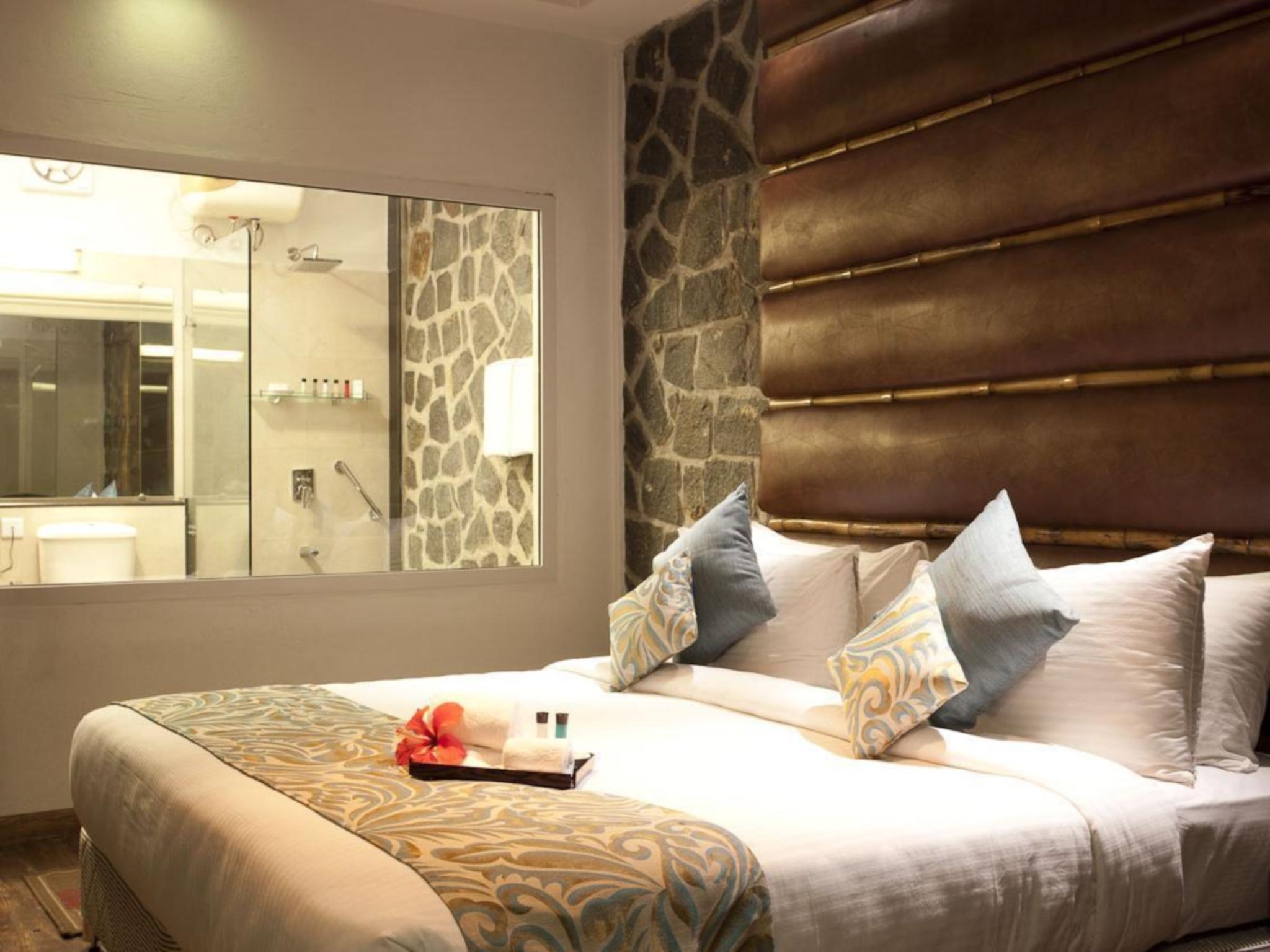 Room, Arch View، Great Trails Yercaud by GRT Hotels 2/2