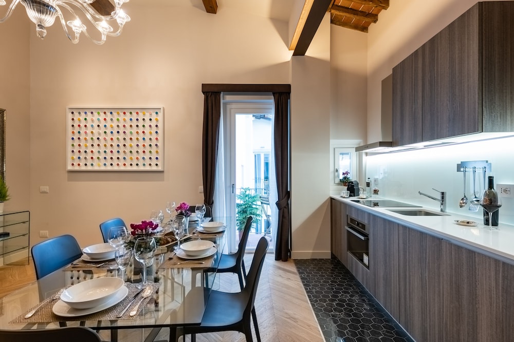 Kairos by Florence Art Apartments 61/74
