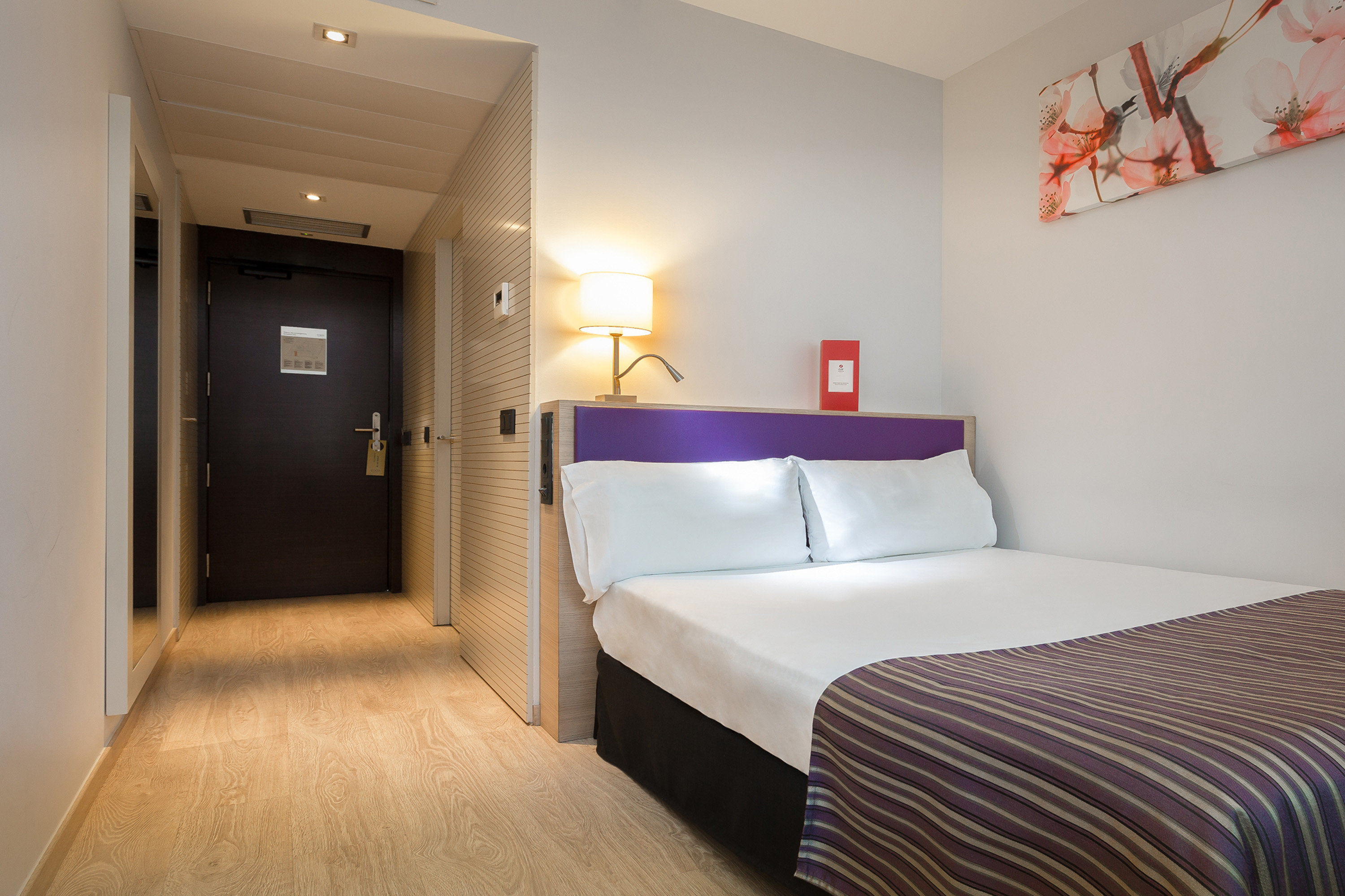 Exe Moncloa Hotel 12/70