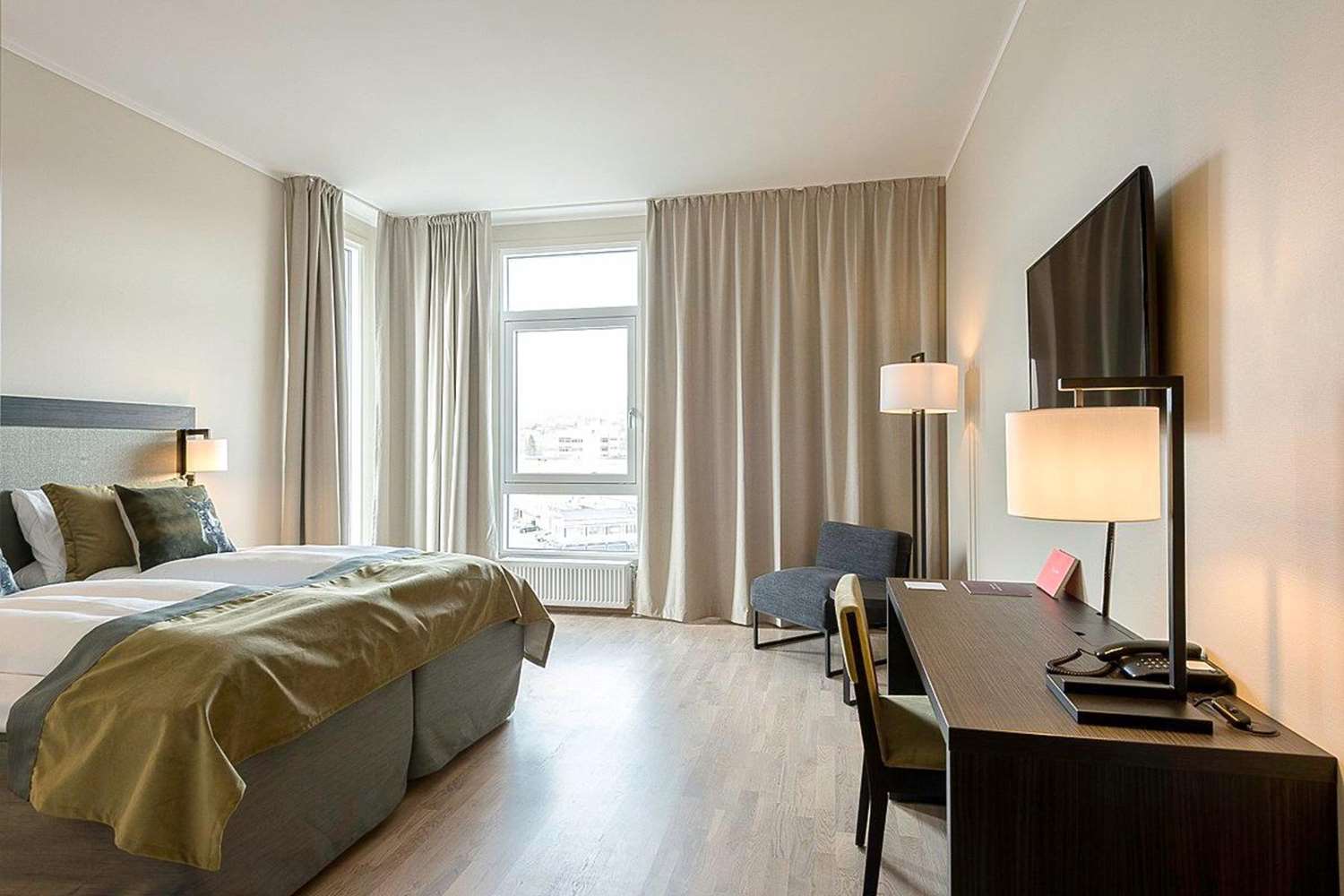 Home Hotel Helma 12/54