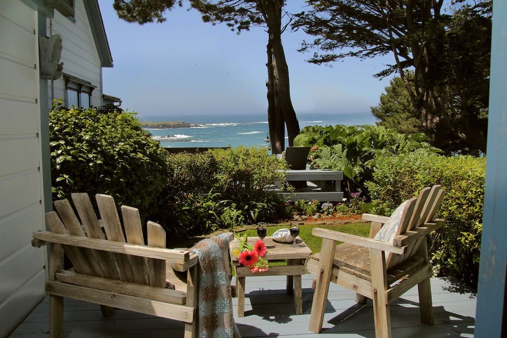 Agate Cove Inn 8/71
