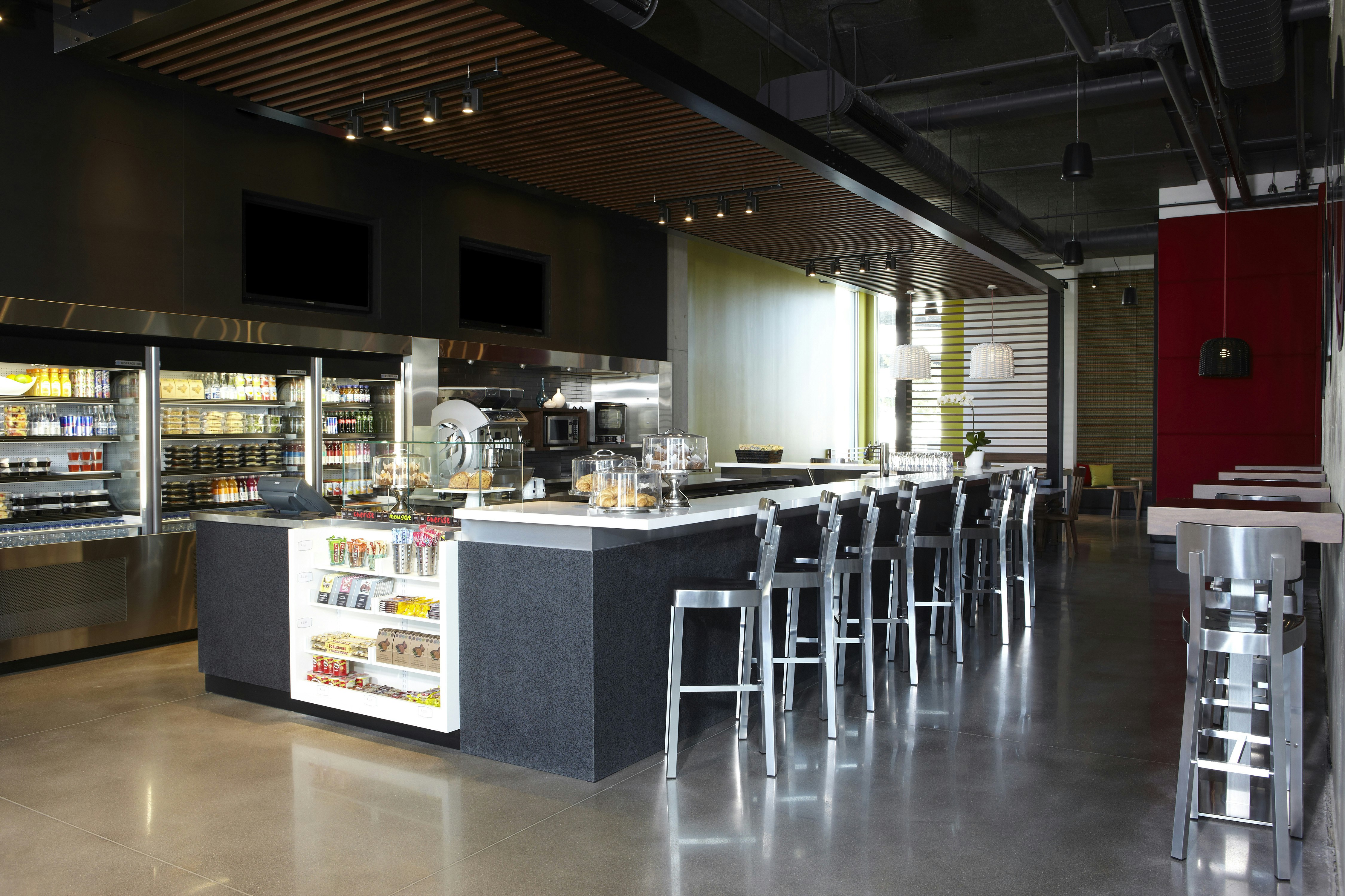Alt Hotel Toronto Airport 30/40