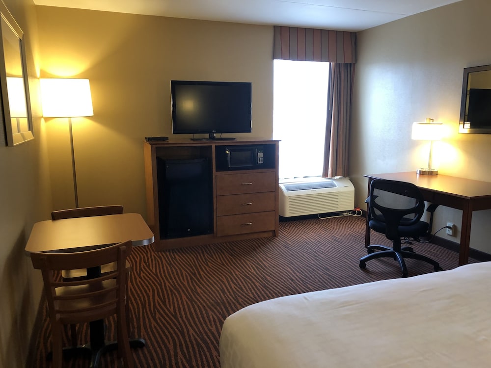 Best Western Executive Hotel Of New Haven - West Haven 36/48