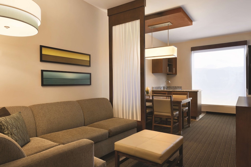 Hyatt Place San Jose/Pinares 38/64