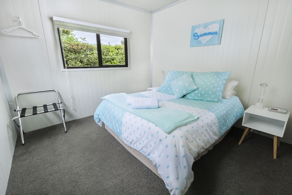 North South Holiday Park 17/72