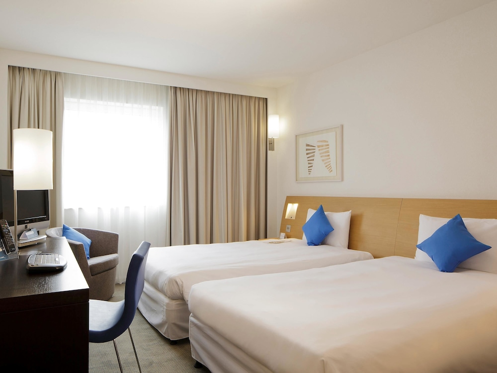 NOVOTEL LONDON GREENWICH 11/65