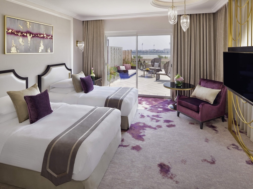 Ambassador, Suite, Double and Twin Beds