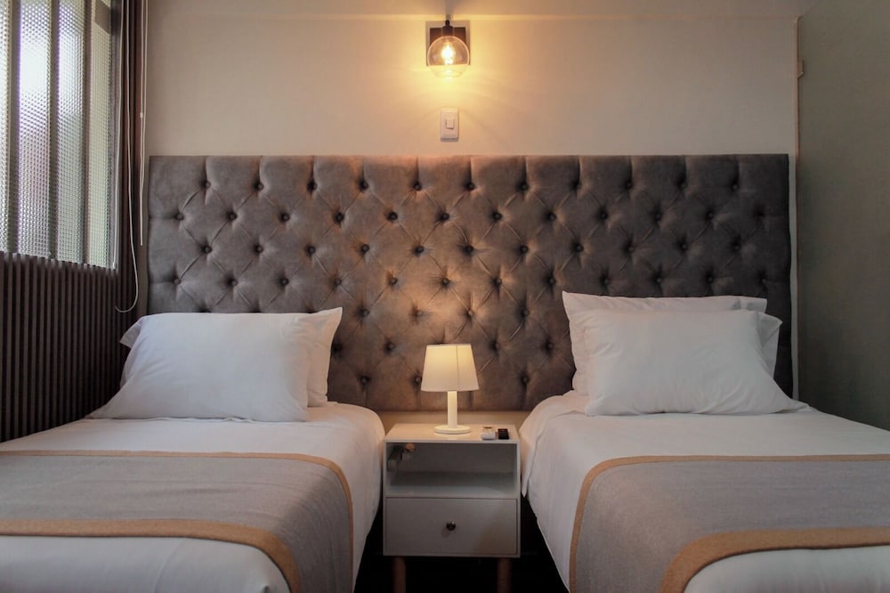 شقة أساسية بسريرين منفصلين مع أريكة، Reyes House Bogota 2/7