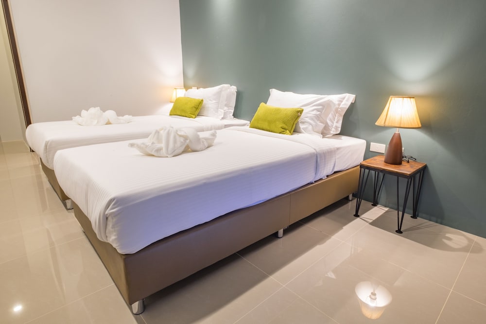 H Hotel Phrasing 28/63