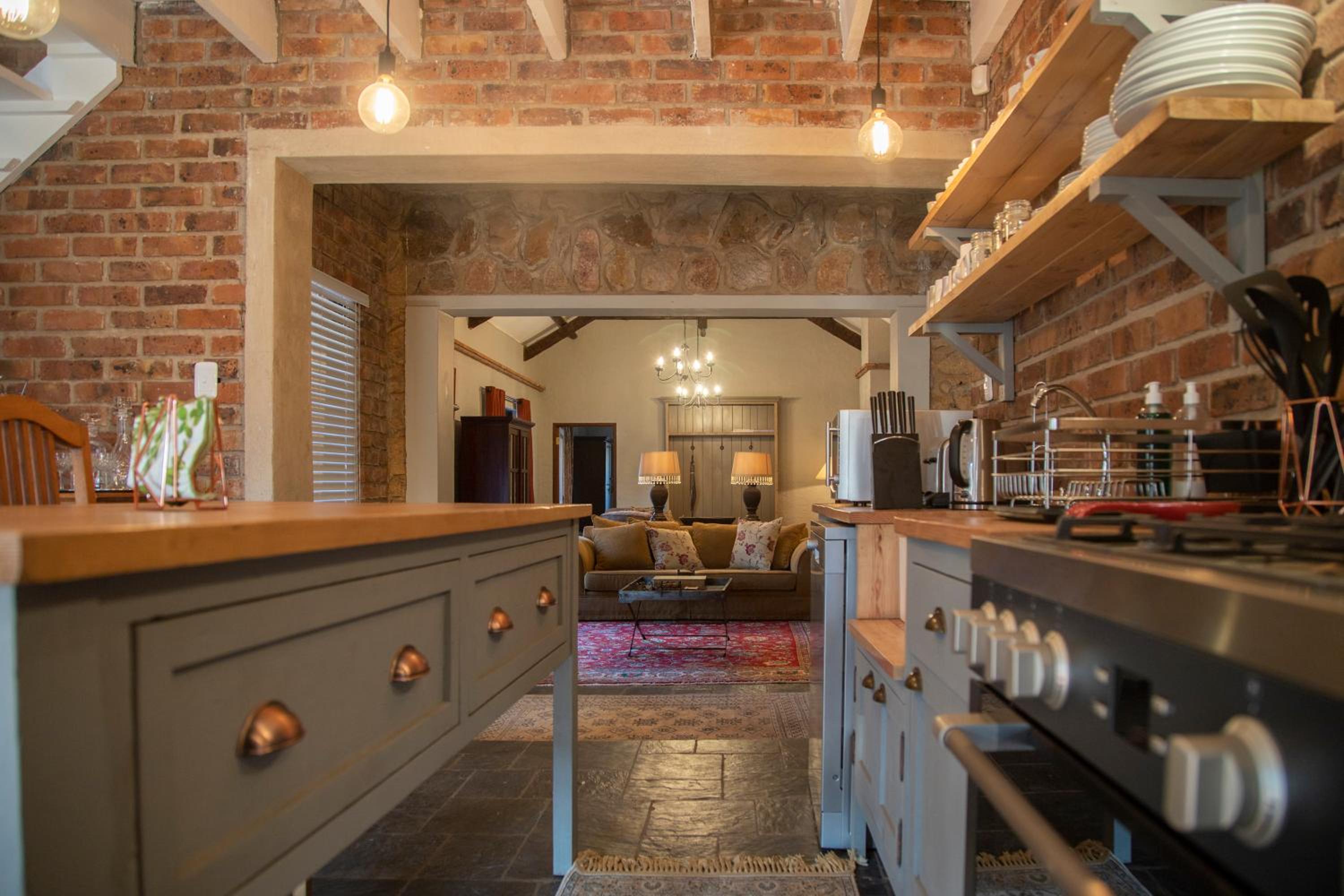 Tarry-Stone Cottages 33/50