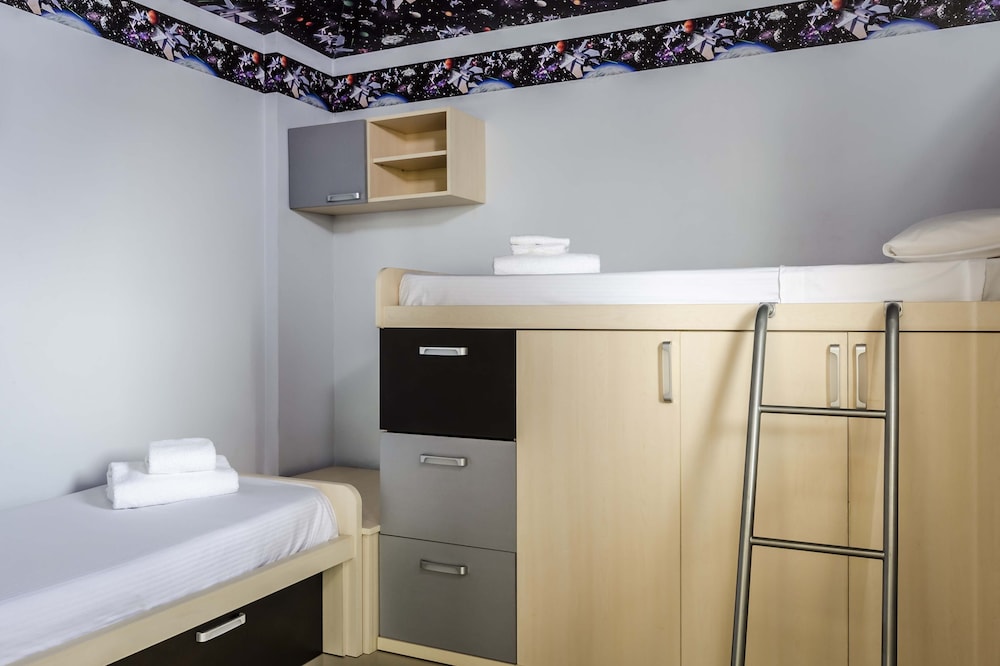 Dorma Cunit Suites & SPA 16/60