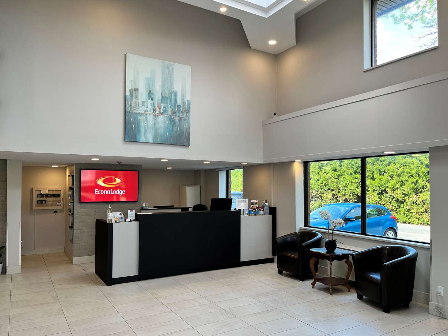 Econo Lodge Airport Ste Foy 5/17