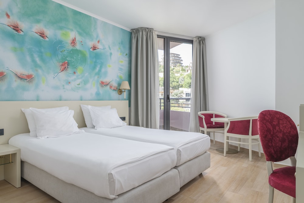 Iberostar Waves Bellevue 34/74
