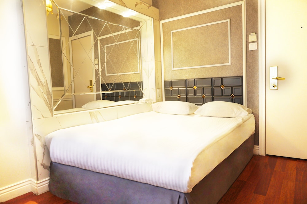 BUSINESS, SINGLE, SINGLE BED