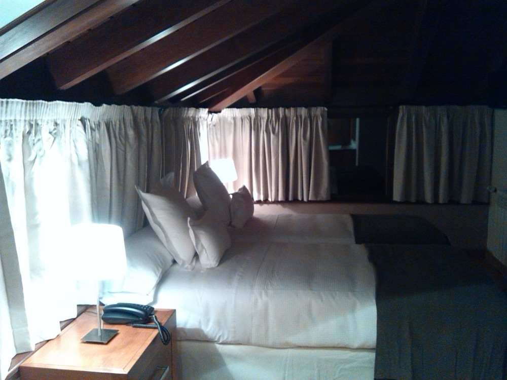 Villadesella Hotel 11/36