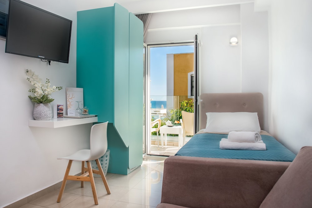 Coral Boutique Hotel 46/59