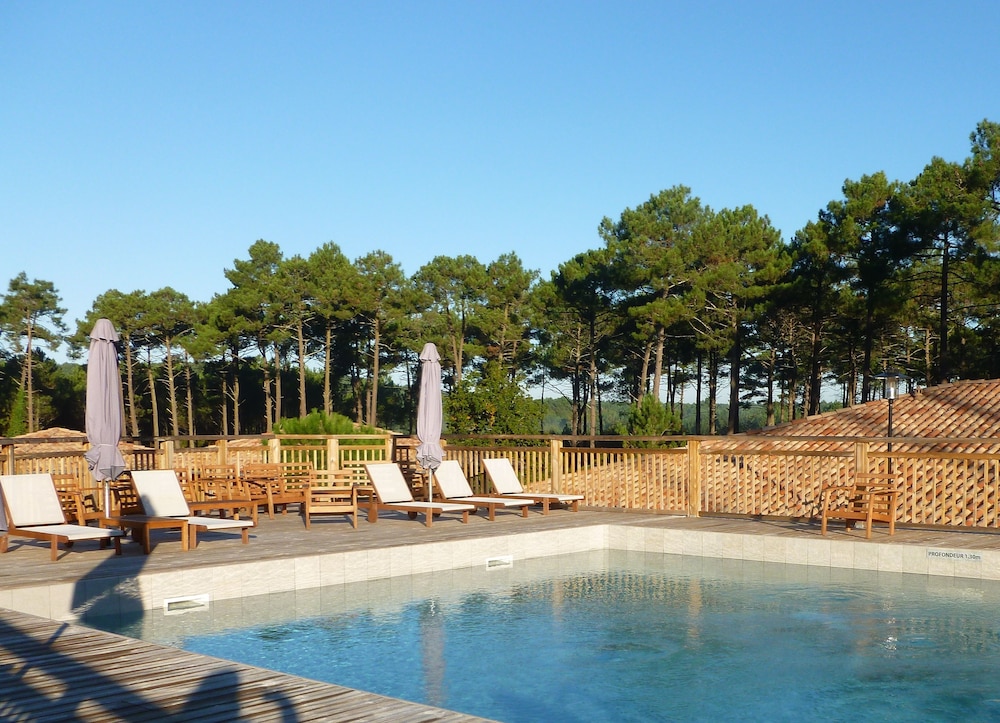 Domaine du Ferret Restaurant & Spa by Germain Collection 80/83