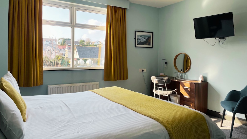 The Marine Hotel 13/54