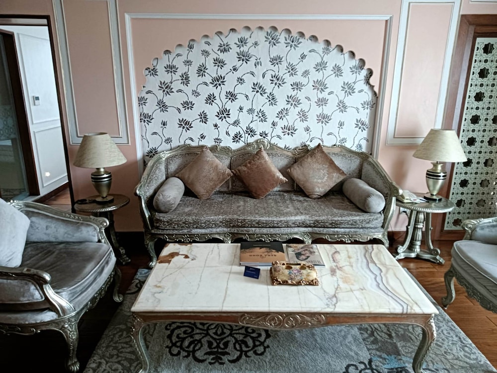 Radisson Blu Udaipur Palace Resort And Spa 44/74