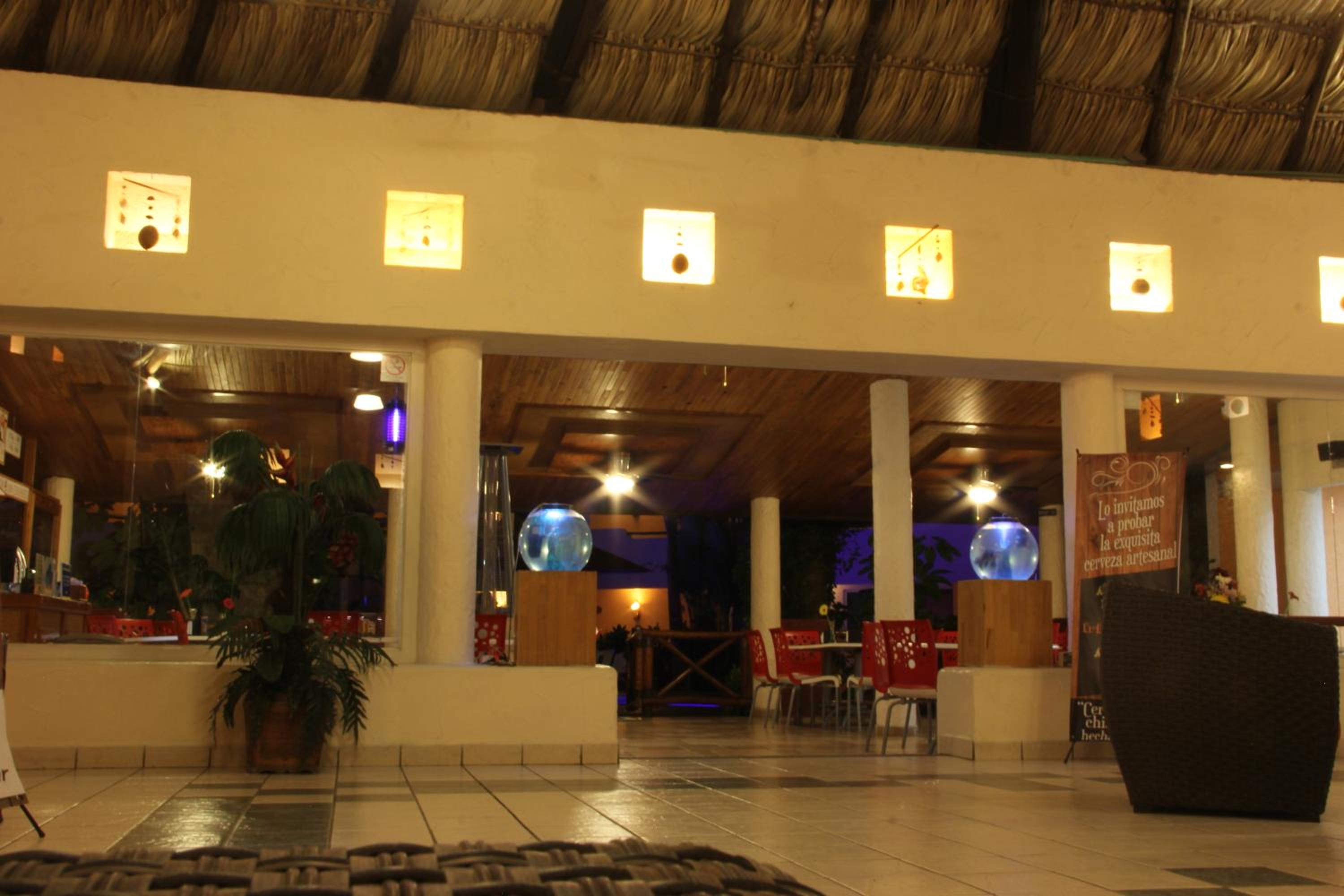 Hotel Palapa Palace 5/50
