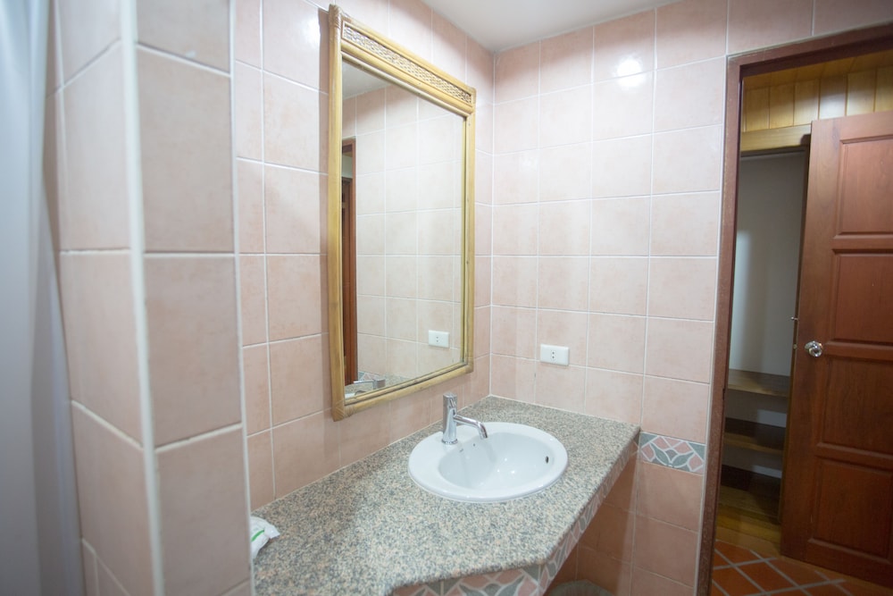 100 Islands Resort Spa 15/66