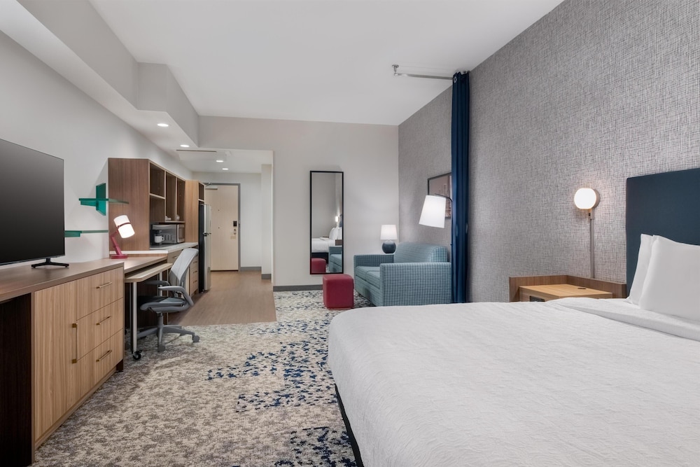 STUDIO, SUITE, KING BED, ACCESSIBLE