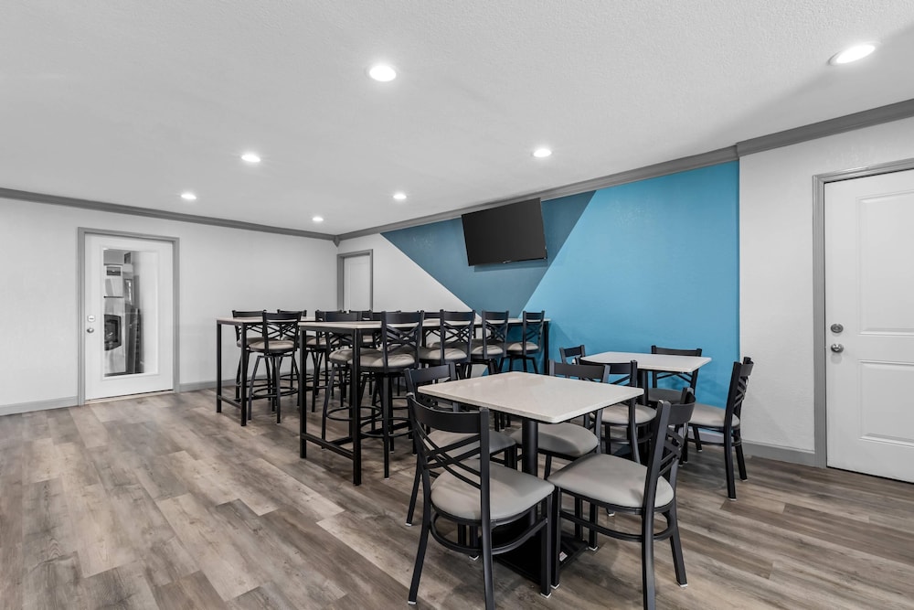 Quality Inn & Suites East Point - Atlanta Area 31/43