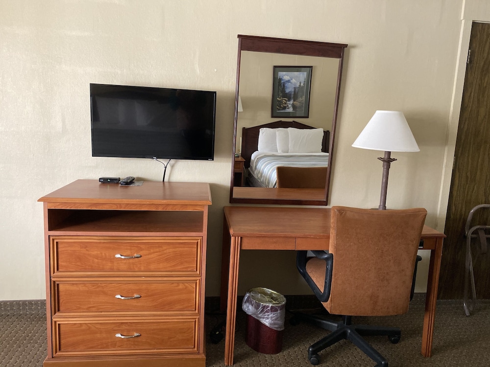 Snowshoe Motel 56/72