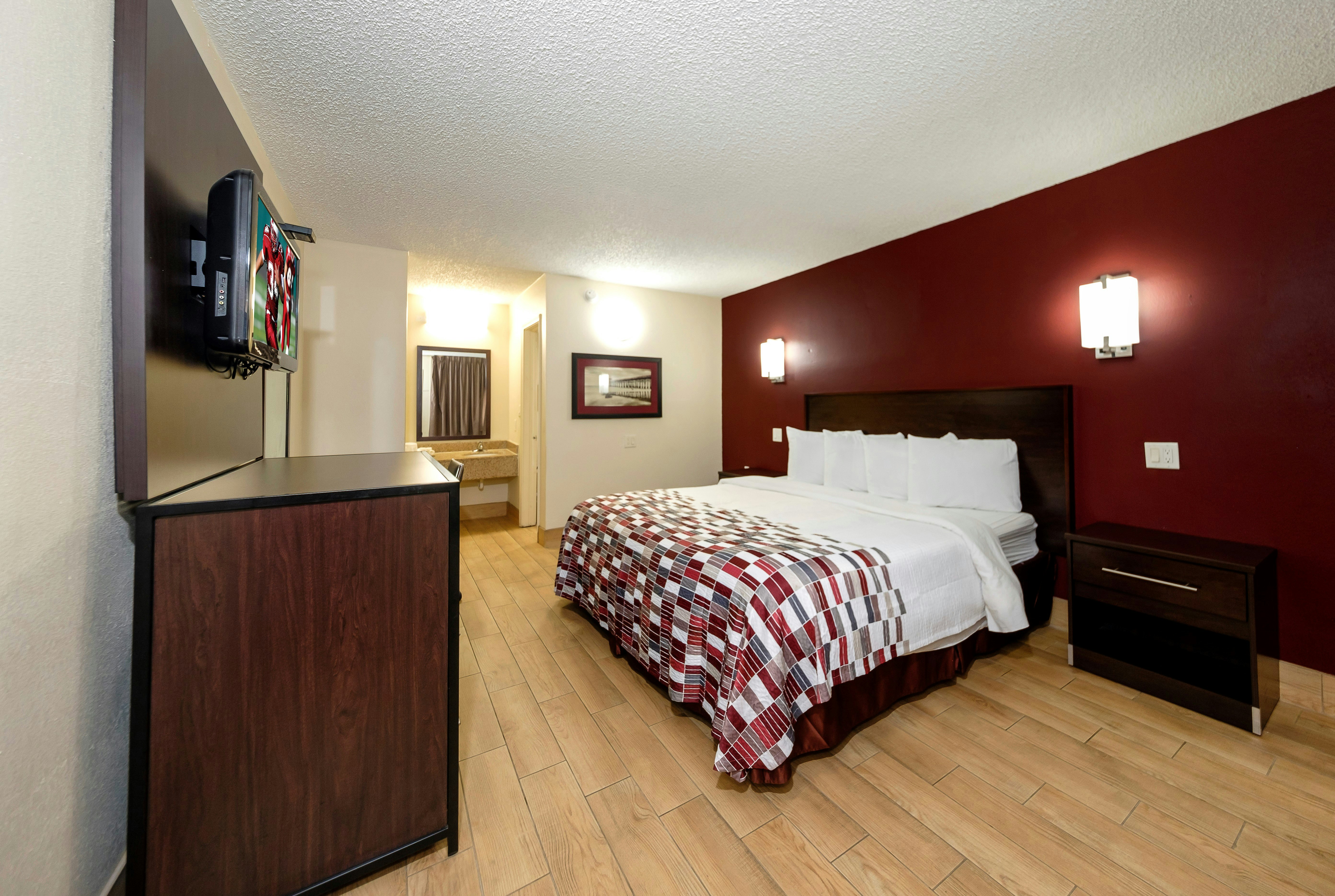 Standard, King Bed, Accessible