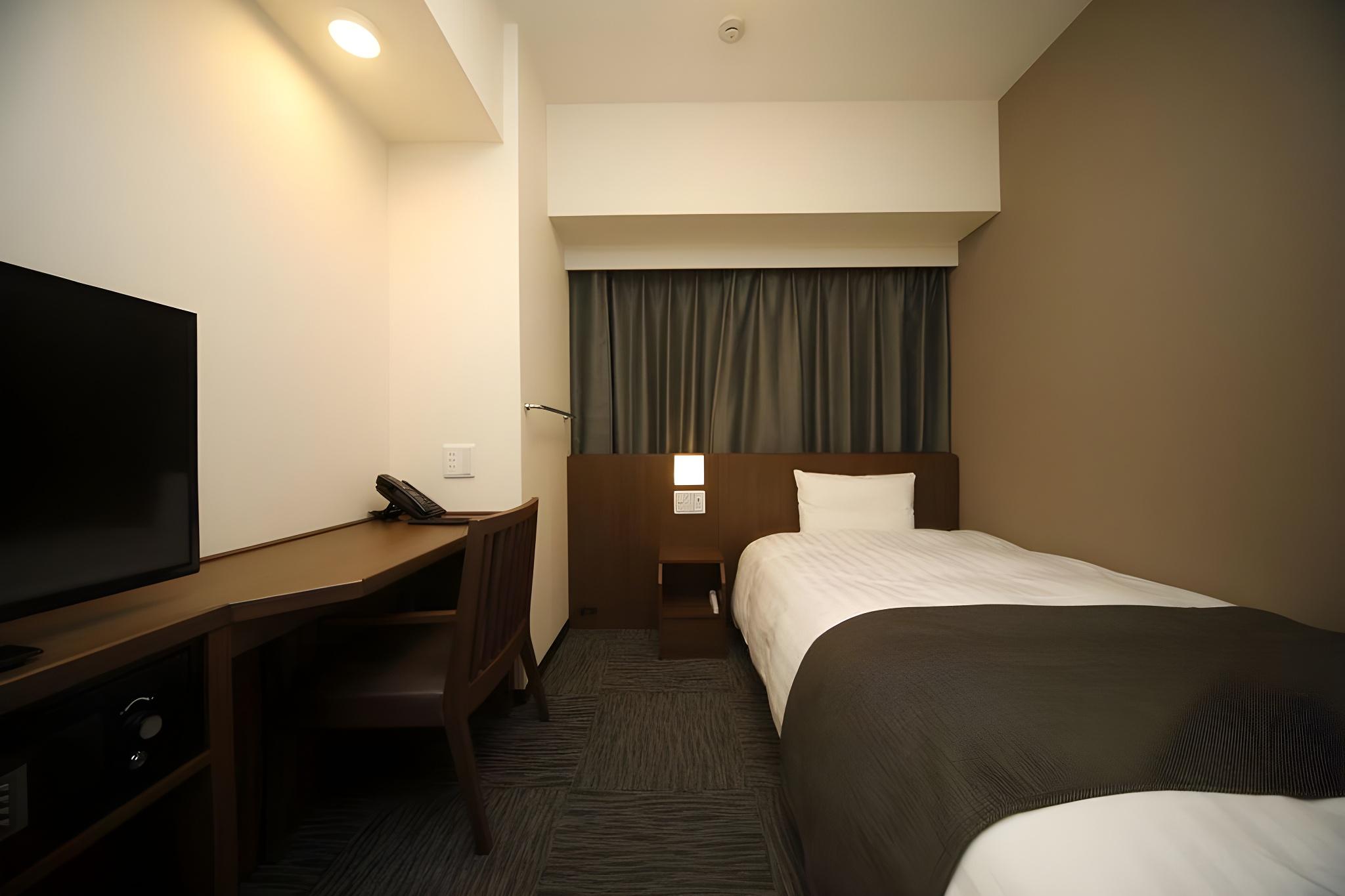 Room, Single