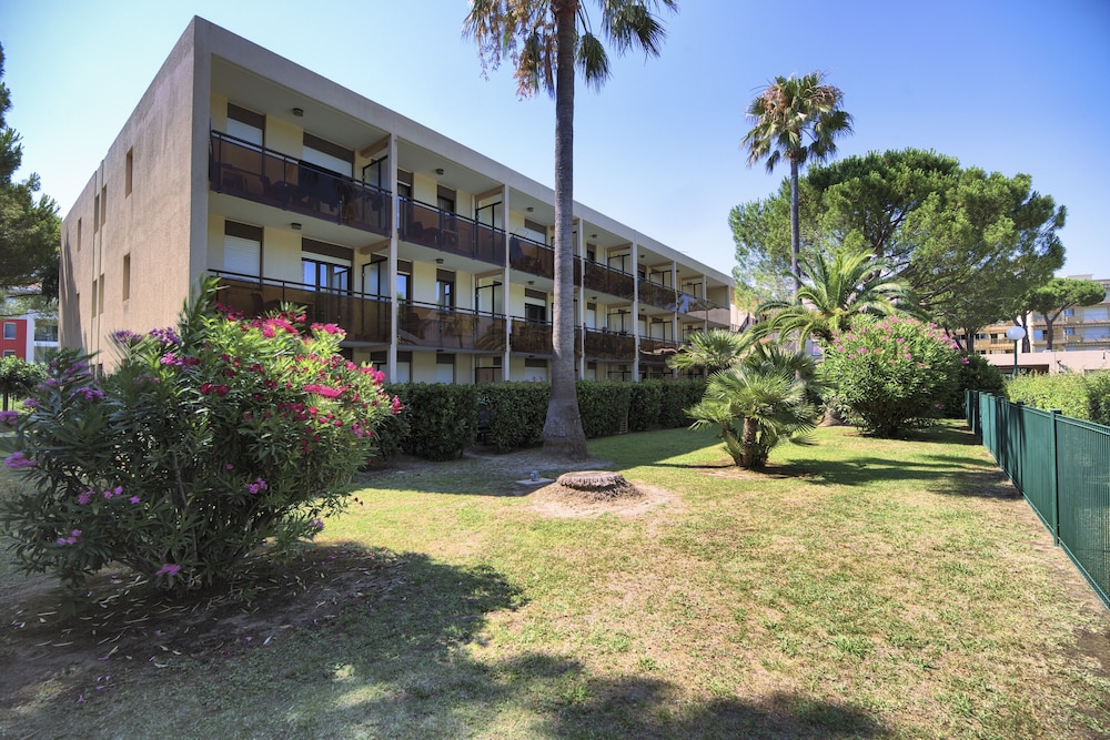 PIERRE & VACANCES RESIDENCE LES JARDINS OMBRAGES(FORMERLY RESIDENCE LES JARDINS OMBRAGES) 1/17