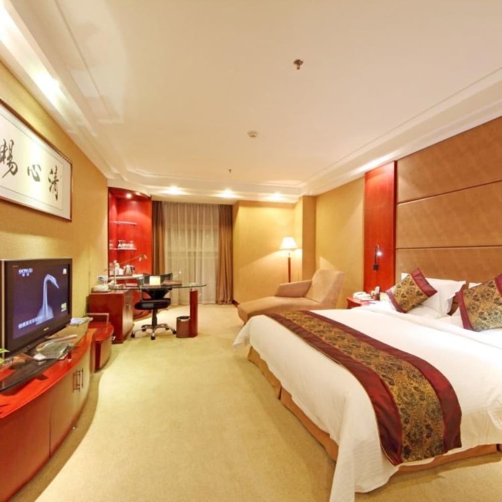 JUNYU GRAND HOTEL 14/33
