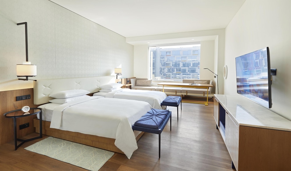 Room, Twin Beds