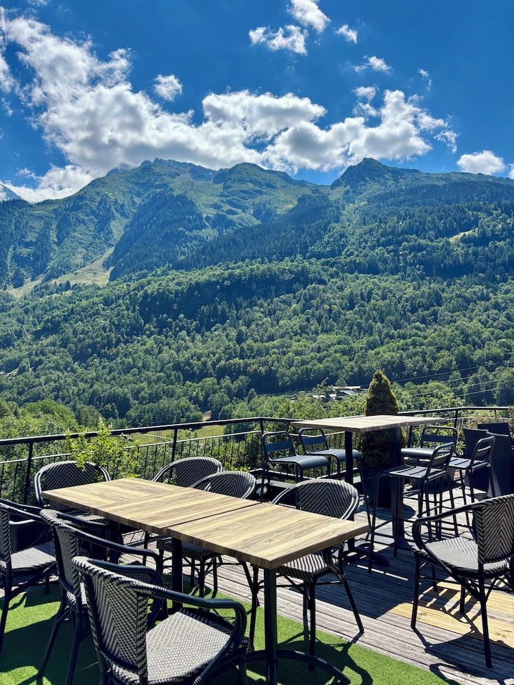 Le Monal 63/68