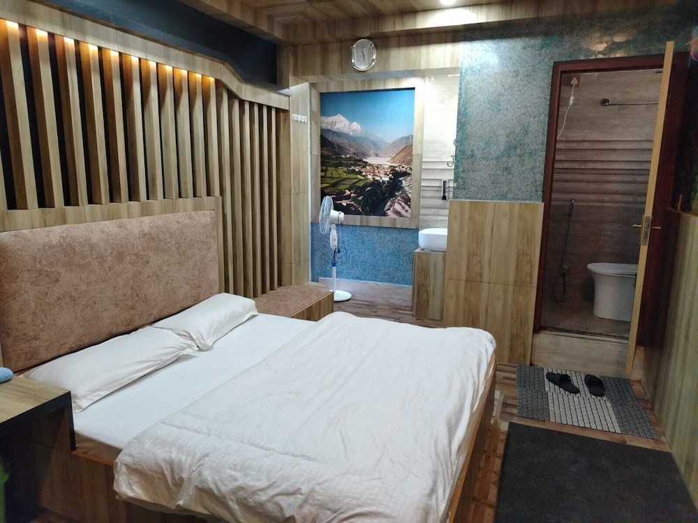 LUXURY, DOUBLE BED