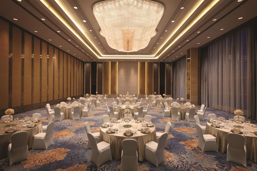 Shangri-La Hefei 39/50