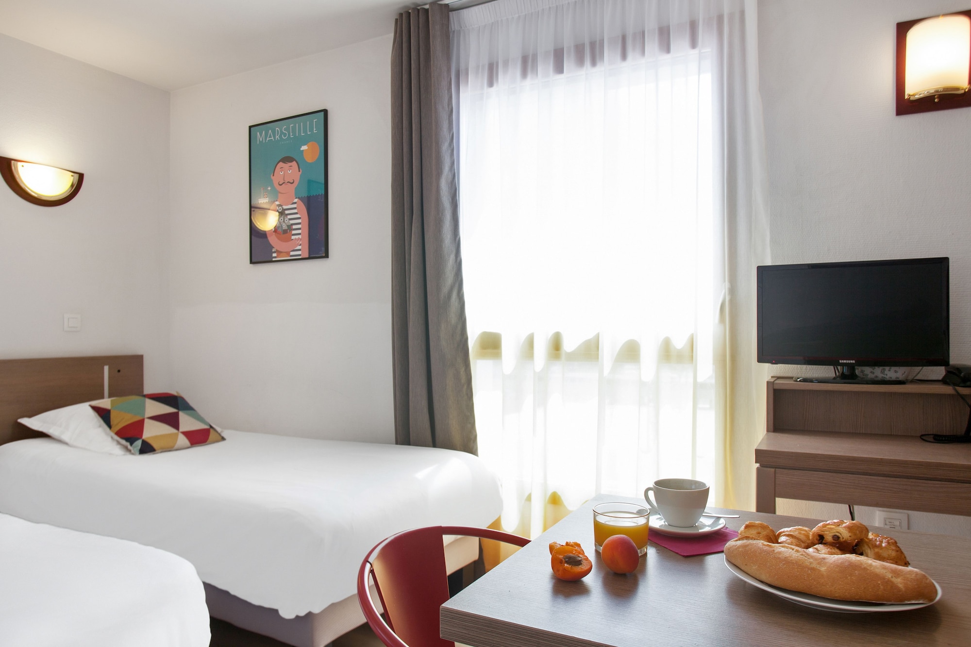 Studio Lits Jumeaux T1TW، Appart City Classic Marseille Euromed 7/10