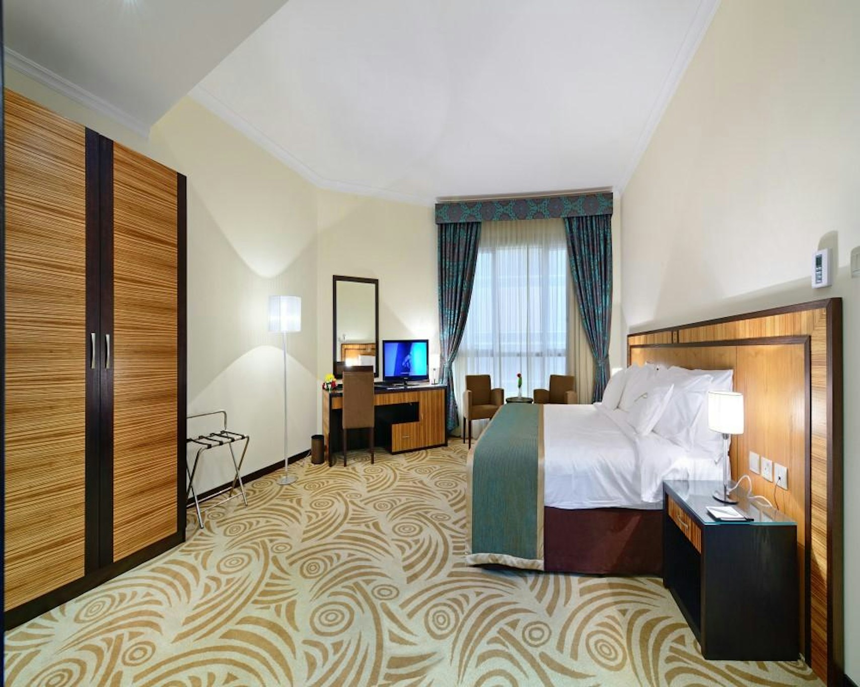 Al Majaz Premiere Hotel Apartments 6/34