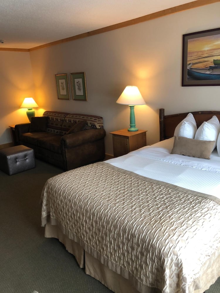 Flat Creek Inn And Suites 11/34