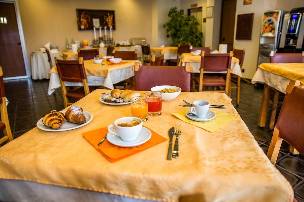 HOTEL GALANT 39/40