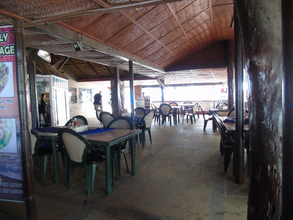 Blue Rock Beach Resort 45/67